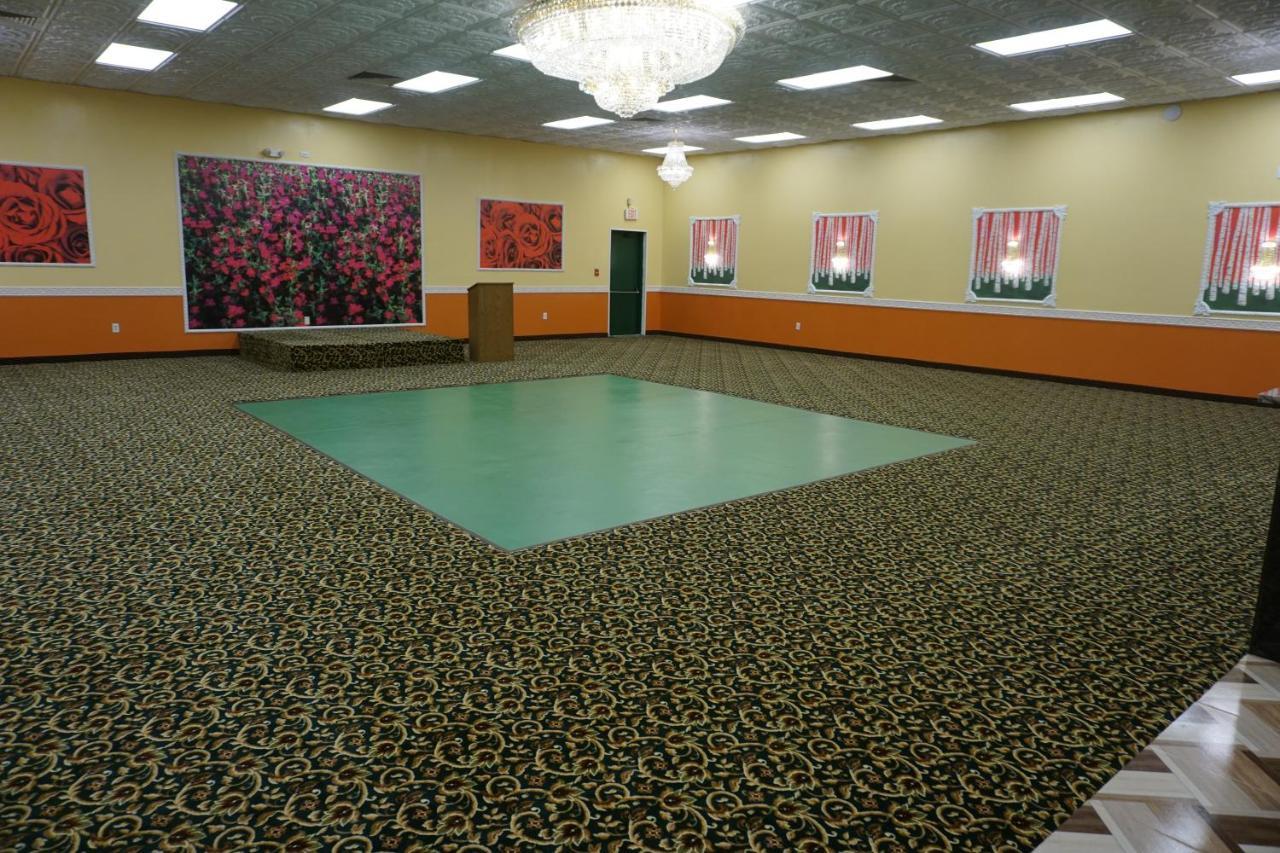 Relax Inn Vineland Exterior photo